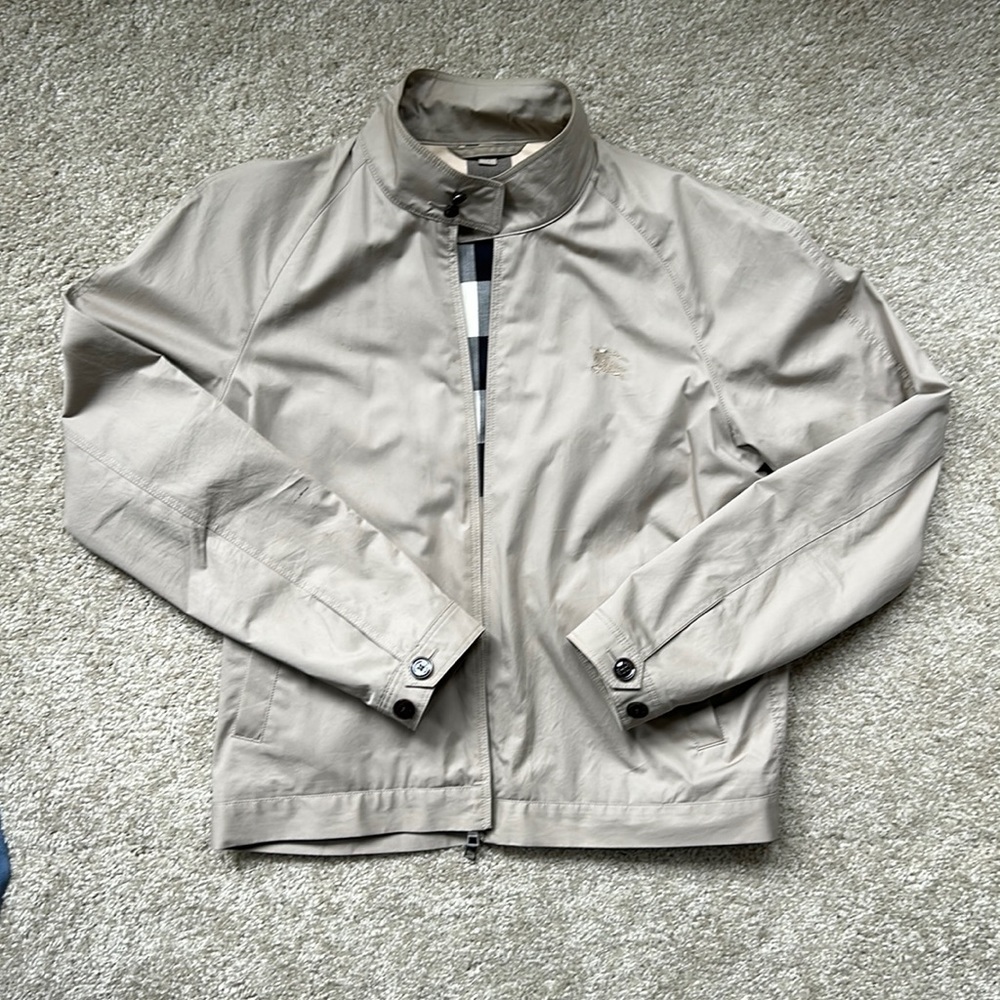 Authentic Burberry tan men’s jacket in size XL